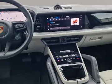 Cayenne E-Hybrid BiColor HALenkung PDCC Pano 21z