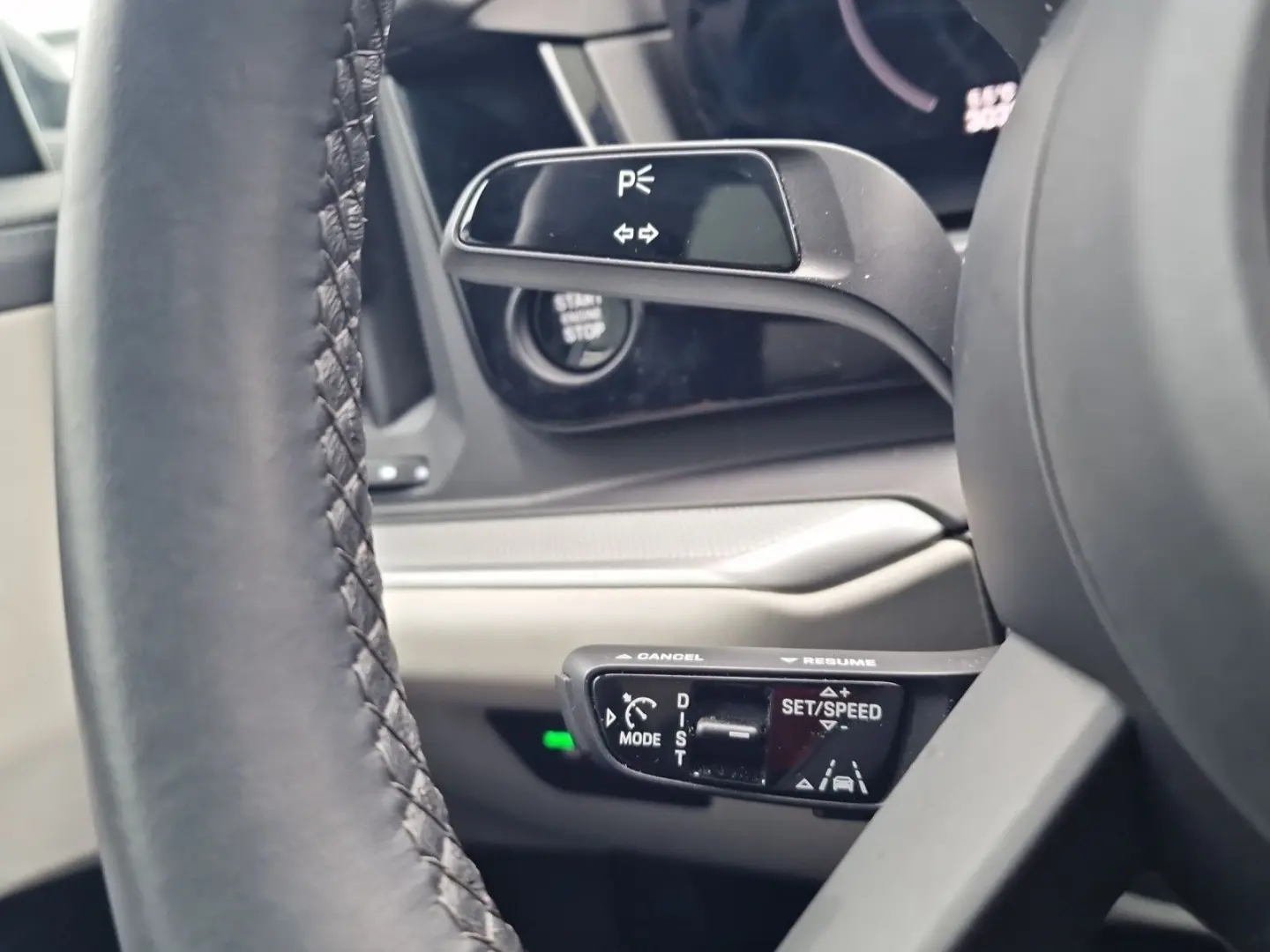 Cayenne E-Hybrid BiColor HALenkung PDCC Pano 21z