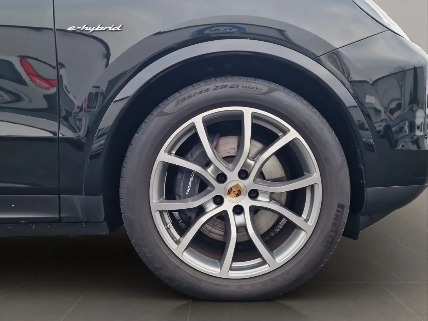 Cayenne E-Hybrid BiColor HALenkung PDCC Pano 21z