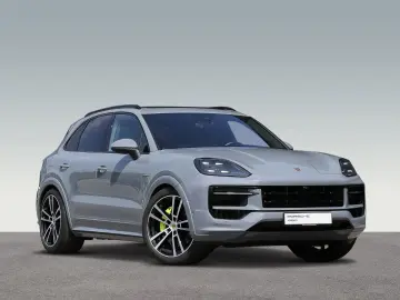 Cayenne E-Hybrid BOSE Sportabgas Surround-View