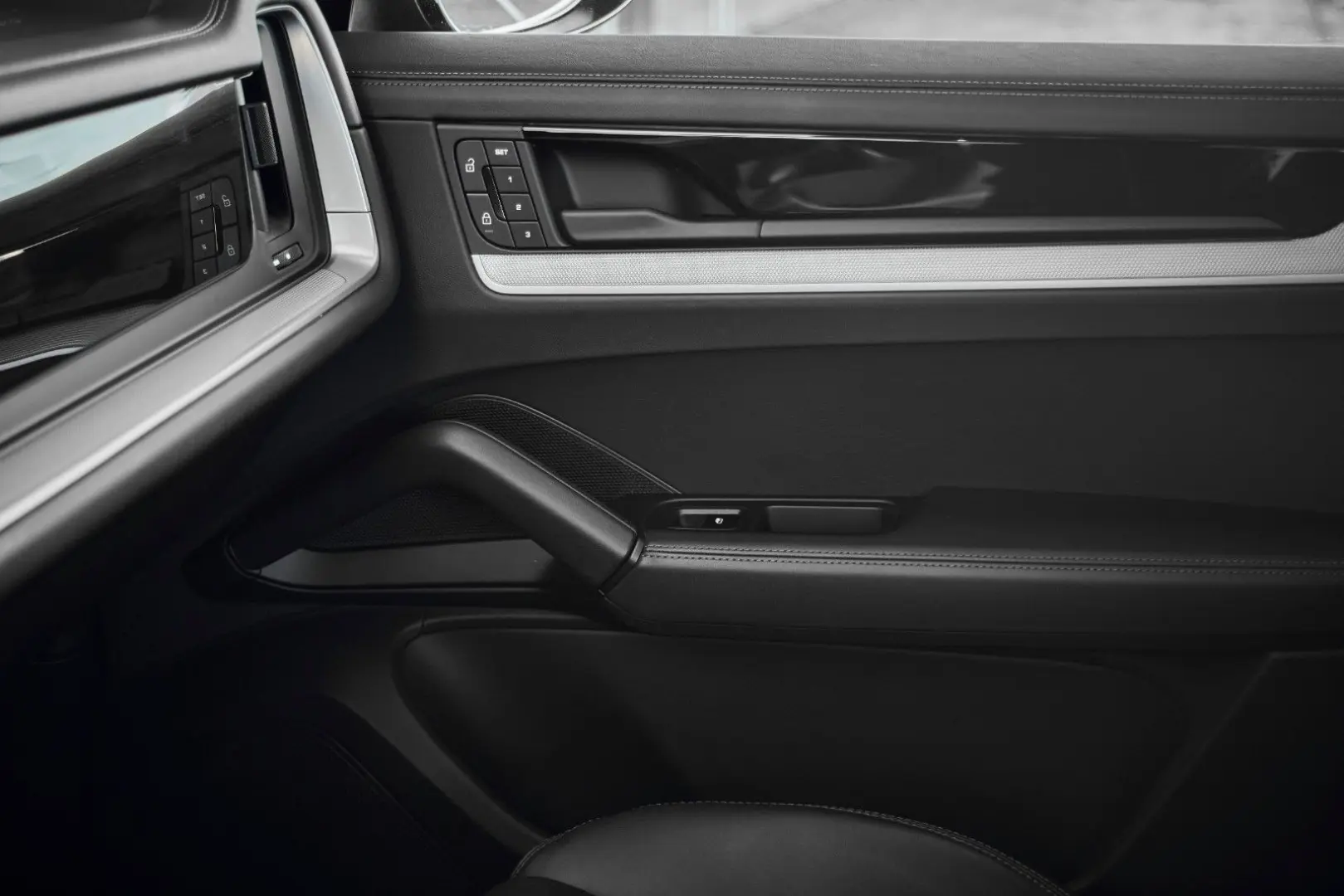 Cayenne Coupe E-Hybrid