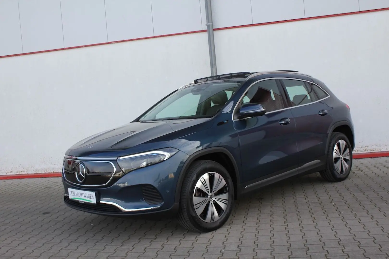 EQA 250 PANO HUD ACC WideScreen 19.197 € NETTO