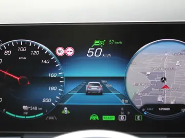 EQA 250 PANO HUD ACC WideScreen 19.197 € NETTO