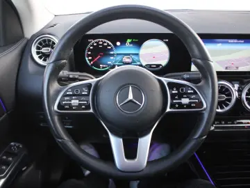 EQA 250 PANO HUD ACC WideScreen 19.197 € NETTO