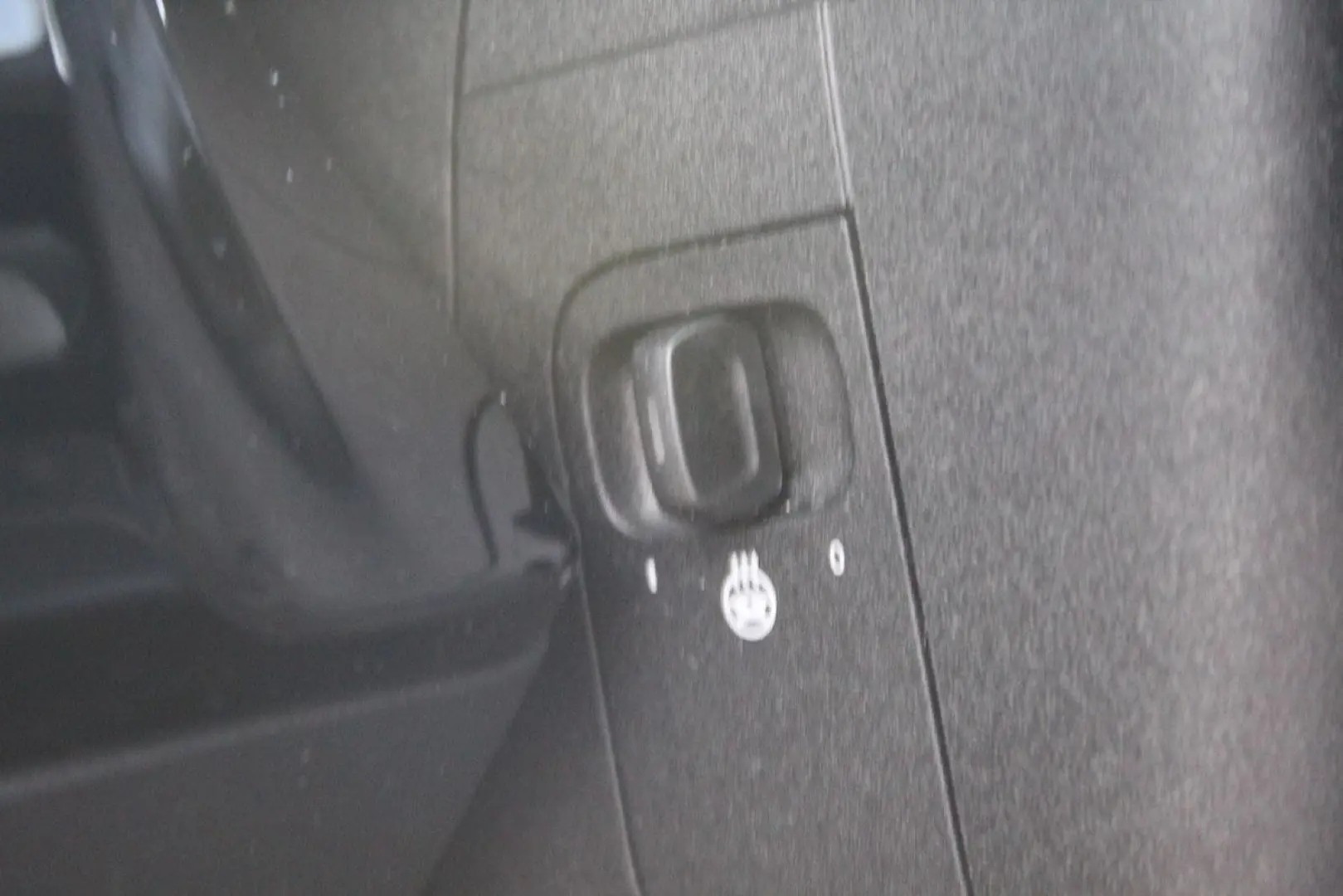 EQA 250 PANO HUD ACC WideScreen 19.197 € NETTO