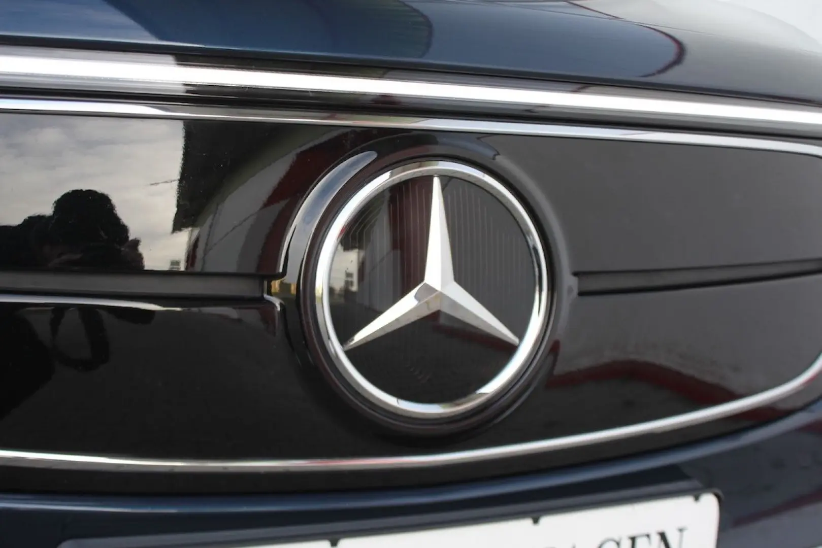 EQA 250 PANO HUD ACC WideScreen 19.197 € NETTO