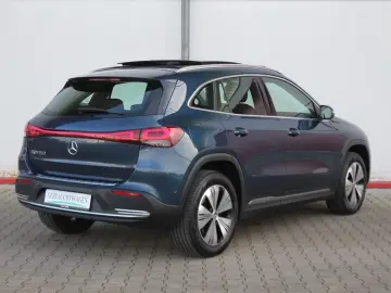 EQA 250 PANO HUD ACC WideScreen 19.197 € NETTO