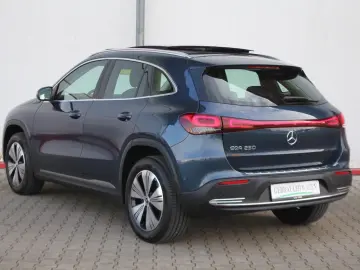 EQA 250 PANO HUD ACC WideScreen 19.197 € NETTO