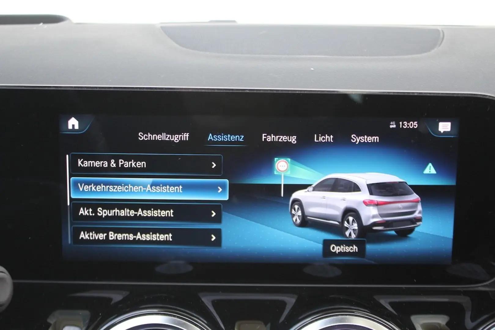 EQA 250 PANO HUD ACC WideScreen 19.197 € NETTO