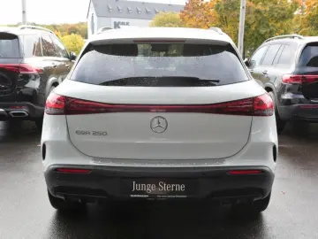 EQA 250 AMG Night MBUX Panorama Totwinkel Kamera