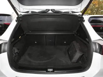 EQA 250 AMG Night MBUX Panorama Totwinkel Kamera