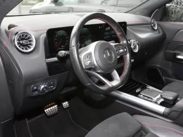 EQA 250 AMG Night MBUX Panorama Totwinkel Kamera