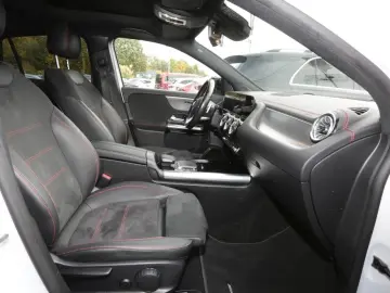 EQA 250 AMG Night MBUX Panorama Totwinkel Kamera