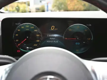 EQA 250 AMG Night MBUX Panorama Totwinkel Kamera