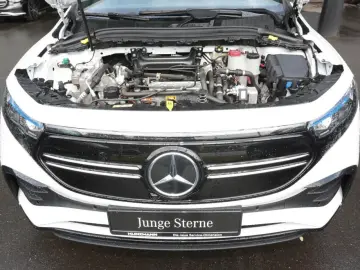 EQA 250 AMG Night MBUX Panorama Totwinkel Kamera