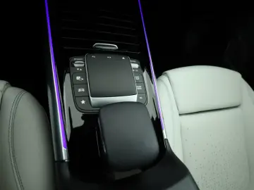 EQA 250  AMG Edition 1 Panorama PTS Kamera Navi