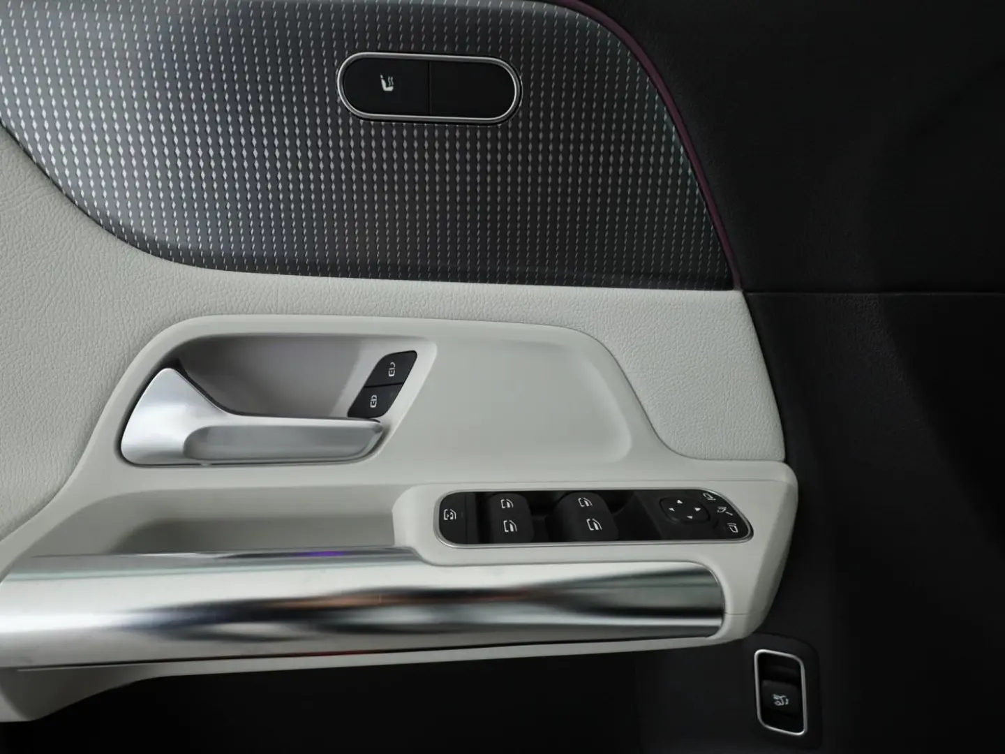 EQA 250  AMG Edition 1 Panorama PTS Kamera Navi