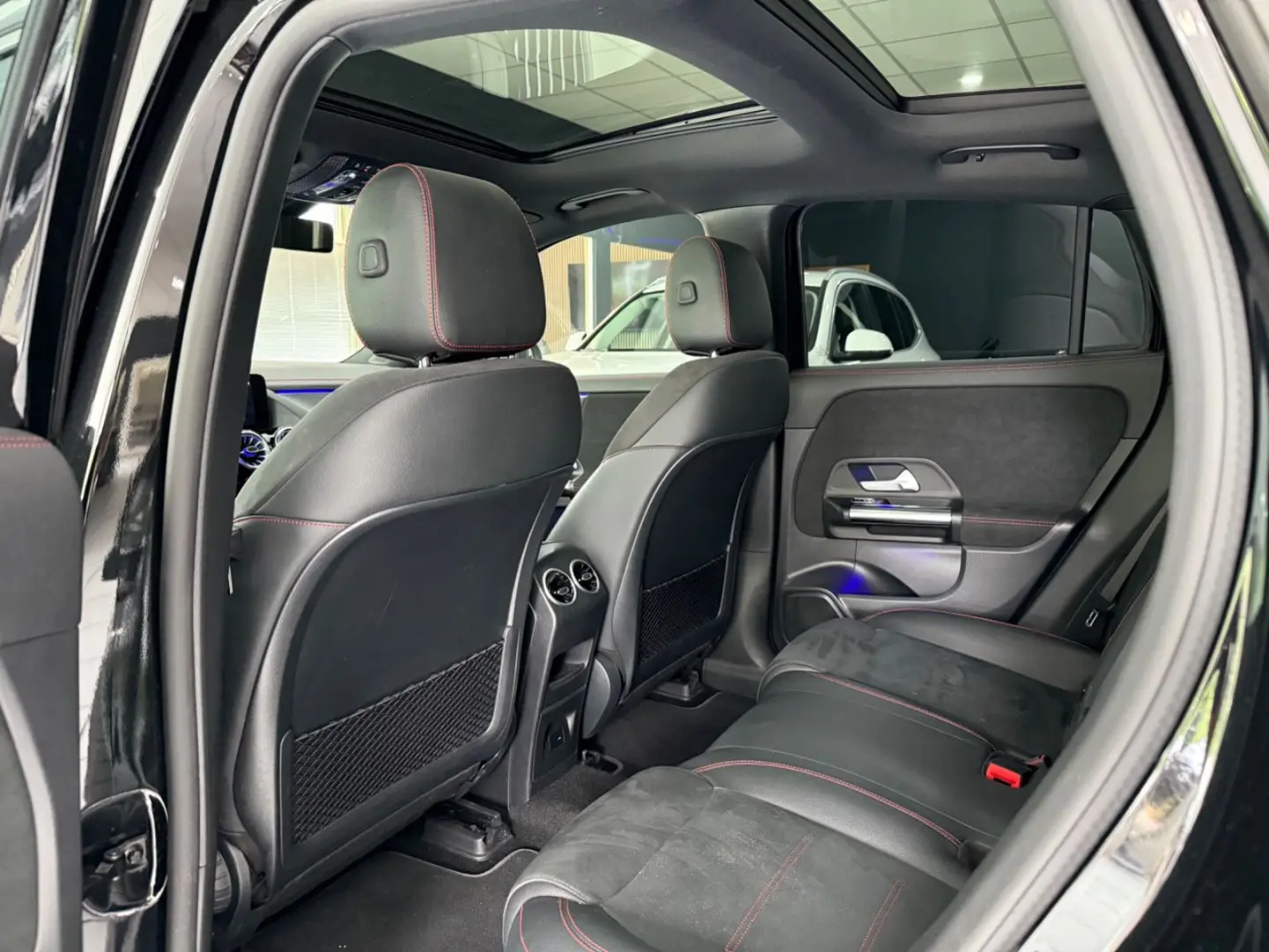 EQA 250 AMG-LINE PANO DISTRONIC MBEAM KAMERA