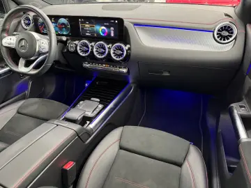 EQA 250 AMG-LINE PANO DISTRONIC MBEAM KAMERA