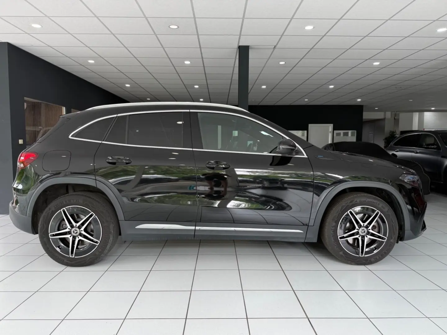 EQA 250 AMG-LINE PANO DISTRONIC MBEAM KAMERA