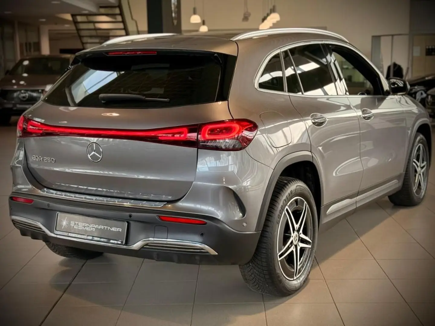 EQA 250 AMG MBUX Memory Ambiente CarPlay KAMERA