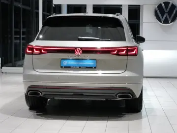 Touareg 3.0TDI Facelift Elegance Luft Pano Allra