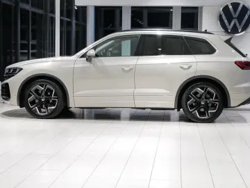 Touareg 3.0TDI Facelift Elegance Luft Pano Allra