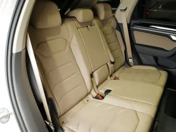 Touareg 3.0TDI Facelift Elegance Luft Pano Allra