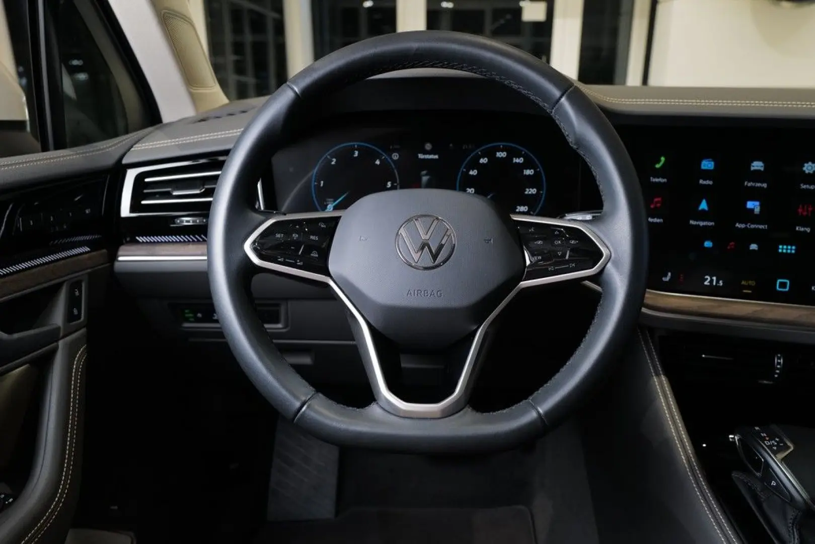 Touareg 3.0TDI Facelift Elegance Luft Pano Allra