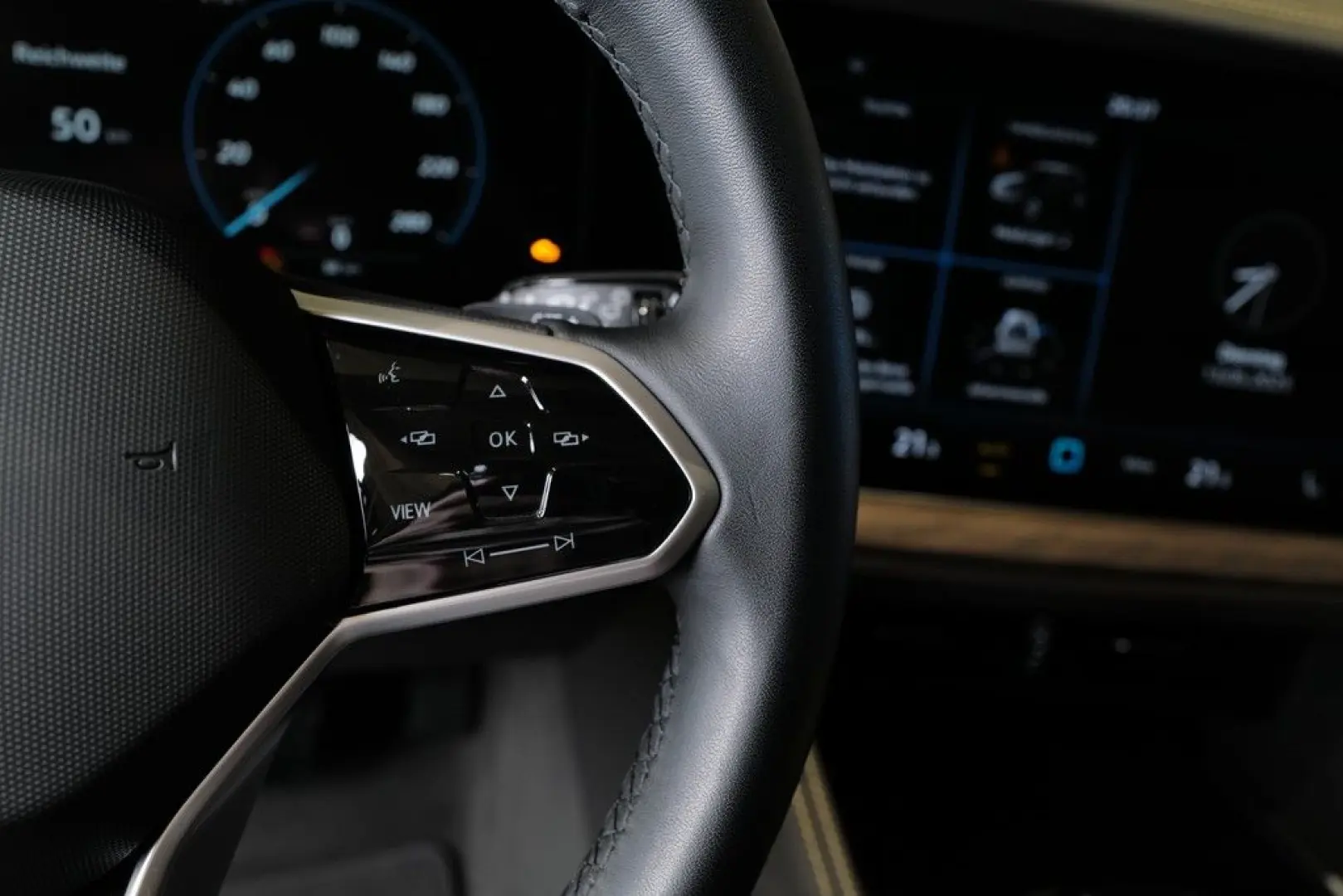 Touareg 3.0TDI Facelift Elegance Luft Pano Allra