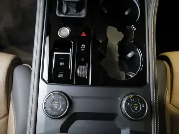 Touareg 3.0TDI Facelift Elegance Luft Pano Allra