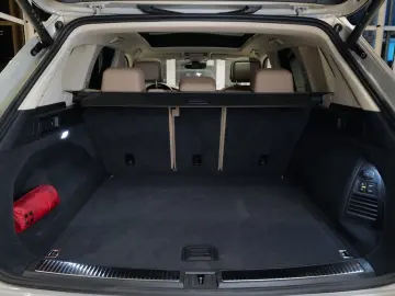 Touareg 3.0TDI Facelift Elegance Luft Pano Allra