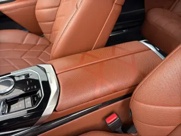 740 d xDrive M Sport Pro B&W  Garantie