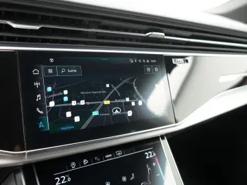 SQ7 STANDHZ PANO AHK RAUTE LUFT LEDER NAVI VIRT