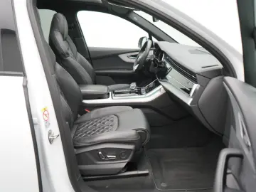 SQ7 STANDHZ PANO AHK RAUTE LUFT LEDER NAVI VIRT