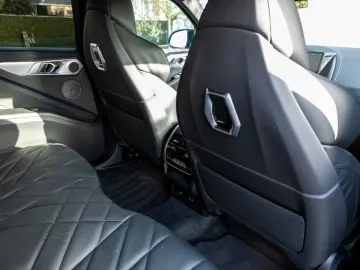 XM 50e   M Multifunktionssitze   Individual