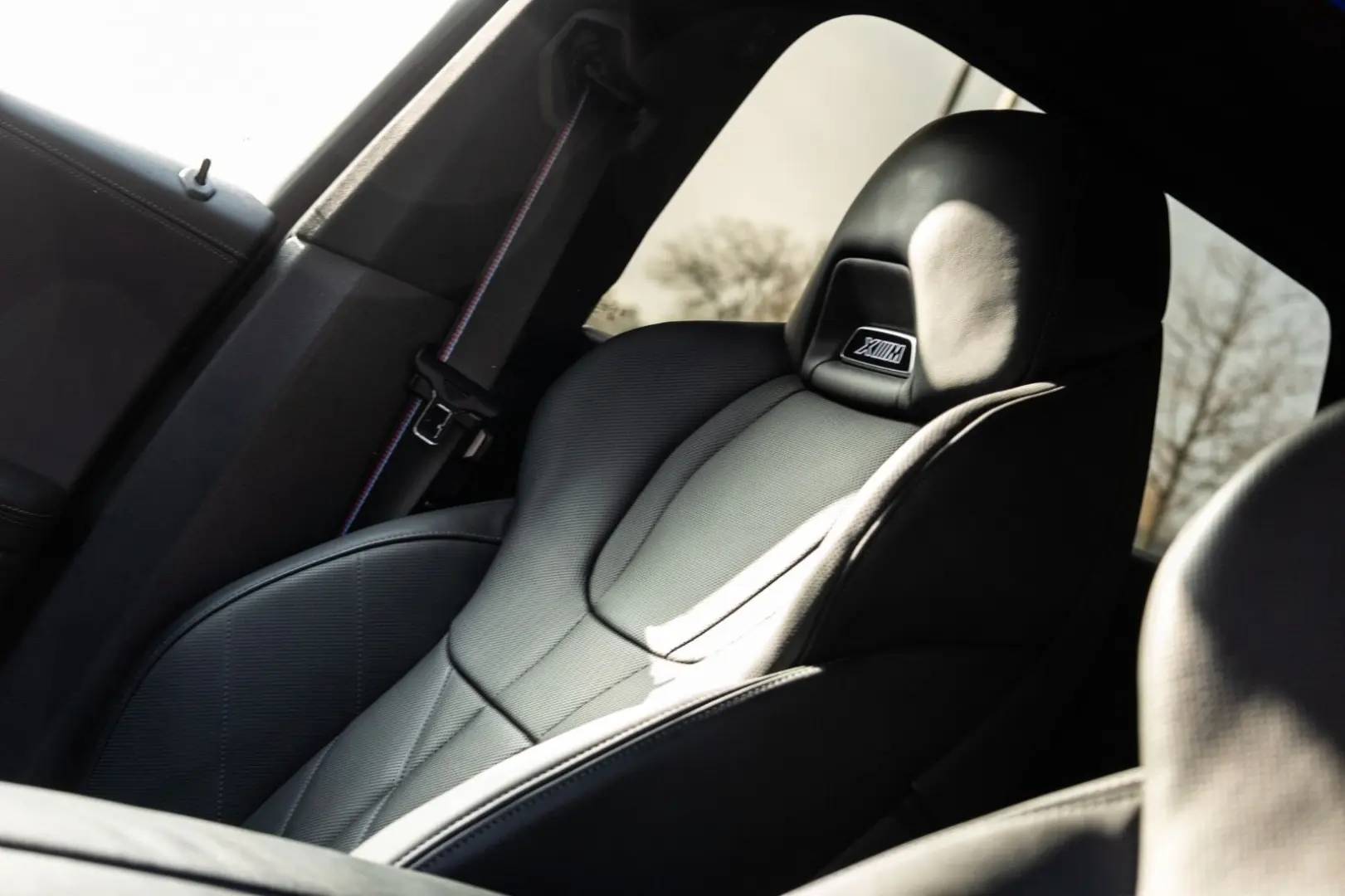 XM 50e   M Multifunktionssitze   Individual