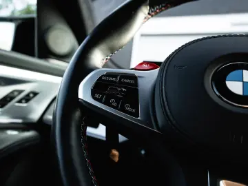 XM 50e   M Multifunktionssitze   Individual