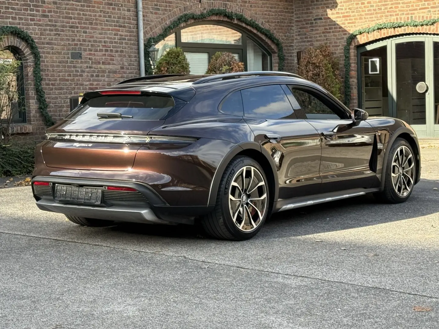 Taycan 4 Cross Turismo INNODRIVE PANORAMA LED-MA