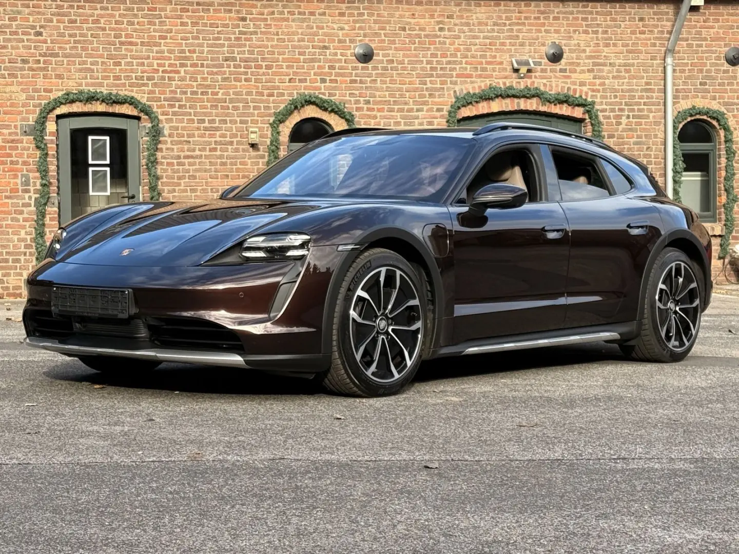 Taycan 4 Cross Turismo INNODRIVE PANORAMA LED-MA