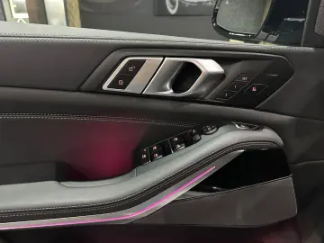 X5 30 d xDrive M Sport   Soft-Close   SkyLounge