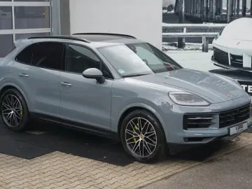 Cayenne E-Hybrid Luft BOSE InnoDrive 360Kam