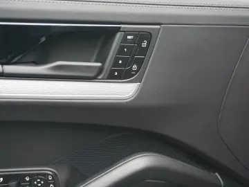 Cayenne E-Hybrid Luft BOSE InnoDrive 360Kam