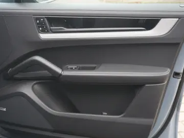 Cayenne E-Hybrid Luft BOSE InnoDrive 360Kam