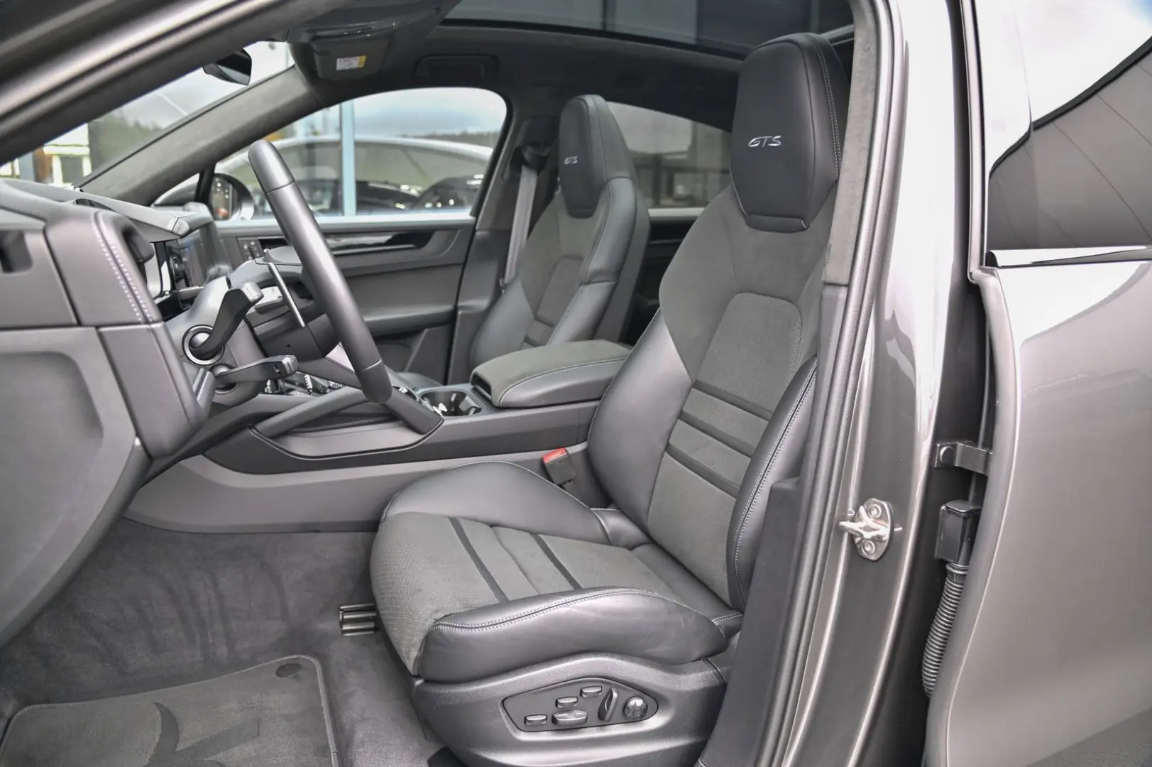 Cayenne GTS Coupe 4.0 V8 Pano  Standheizung  AHK