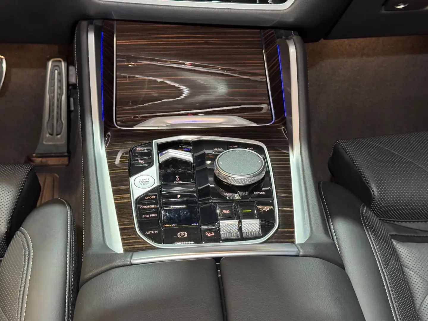 X6 30d xDrive M Sport~PANO~HEAD-UP~SOFT-CLOSE~