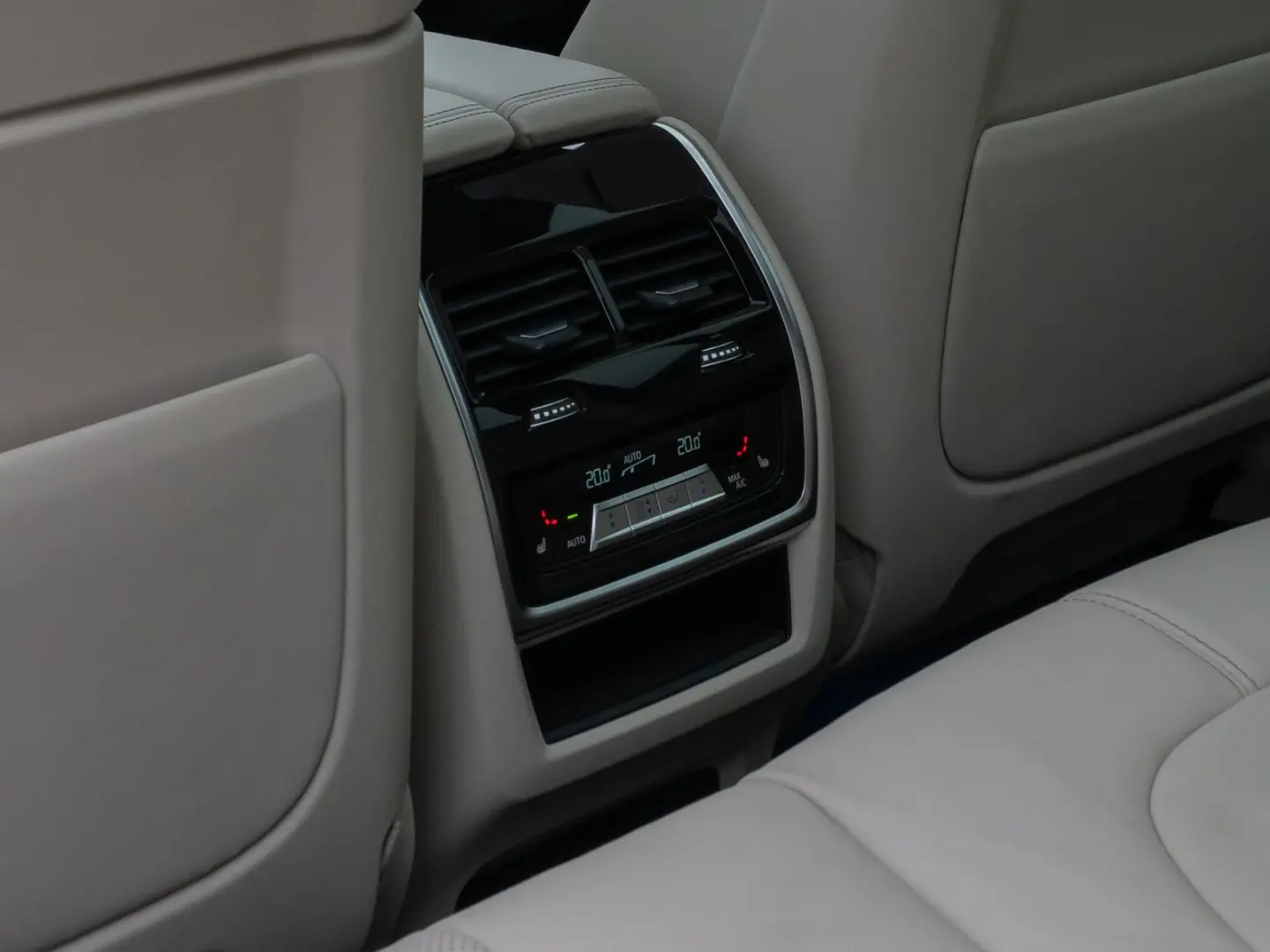 X5 xD45e M Sport 360 Panorama Laser HUD DAB H K