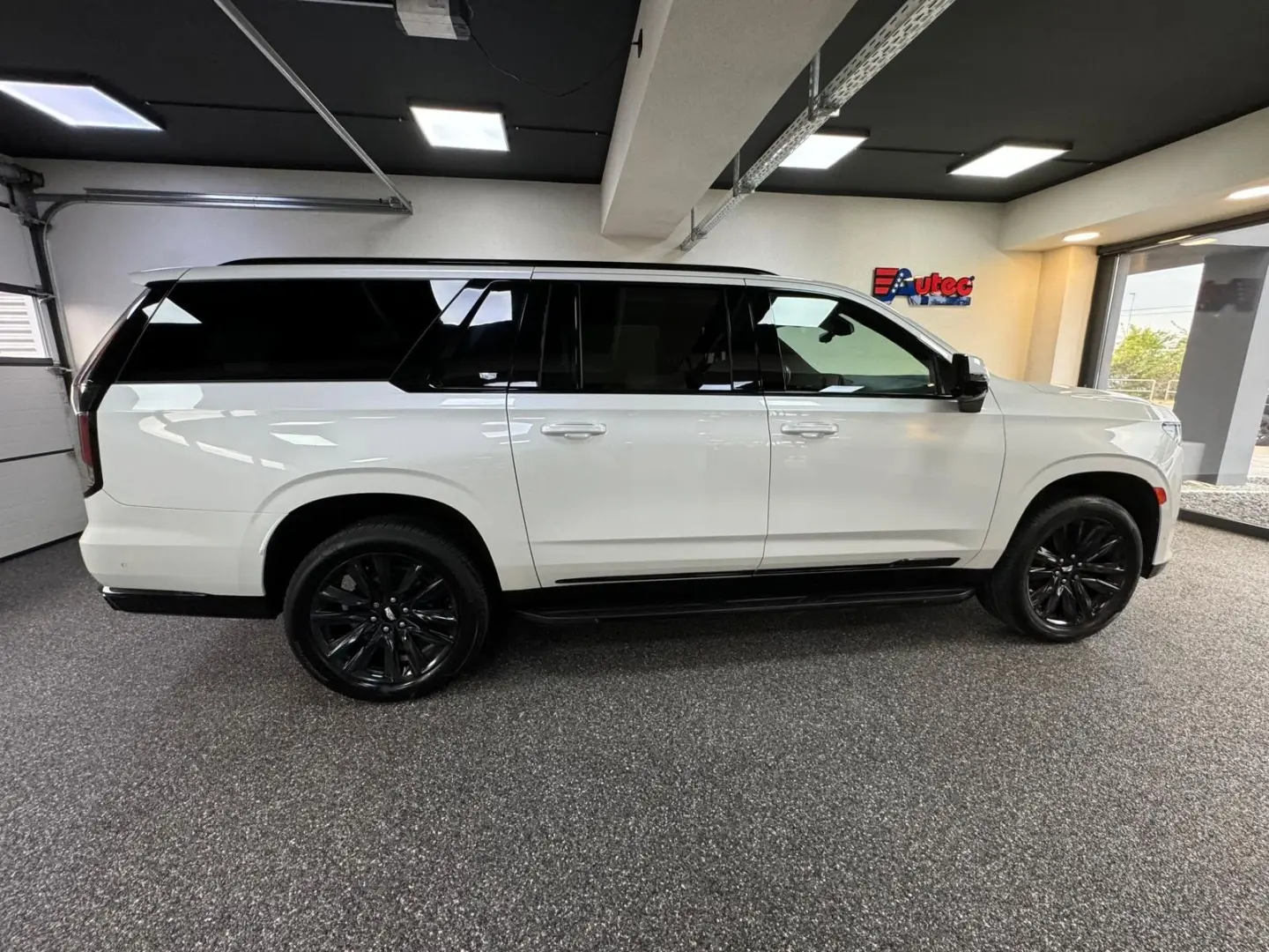 ESCALADE ESV SPORT 6.2 V8