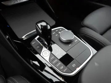 X3 xDrive 20i M-Sport LED W-LAN NAVI SHZ PDC