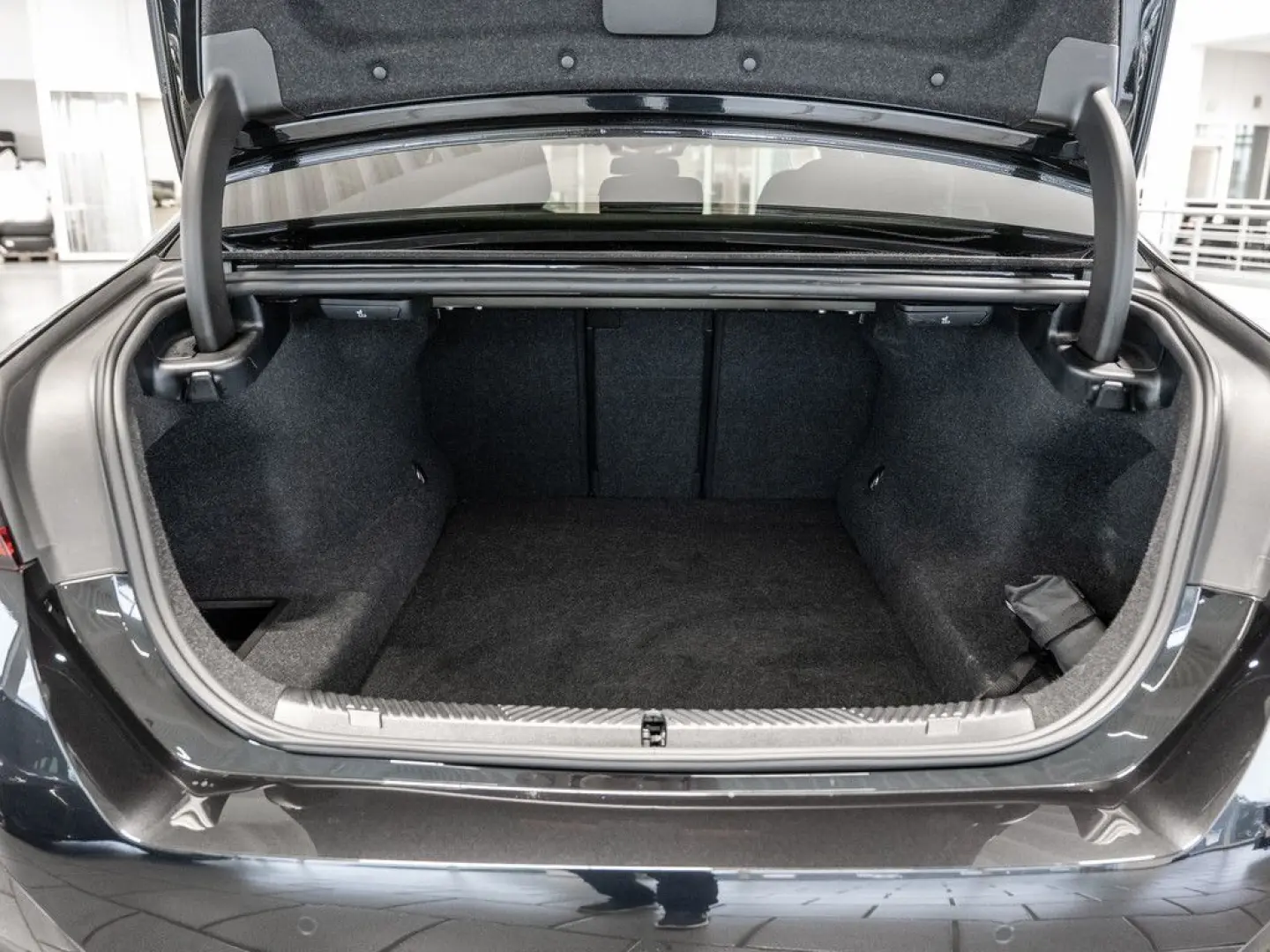 520d M-Sport LED NAVI KAMERA SHZ PDC MEMORY